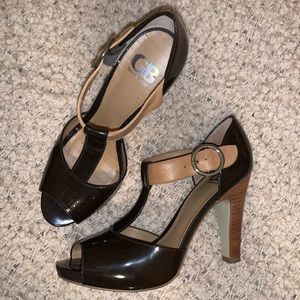 Brown & Tan Heels 7.5 Gianni Bini